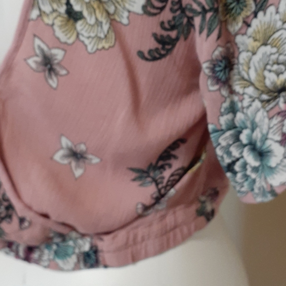 Crop top - Picture 4 of 4